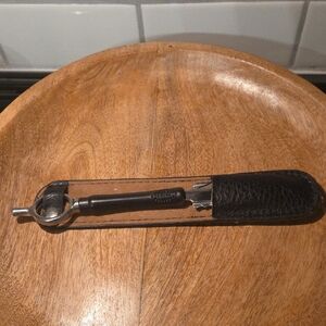 Black Leather Grooming Tool Paul Mitchell